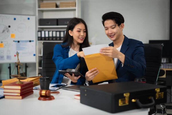 How to Send Documents to Malaysia Safely and Quickly - Tasselline