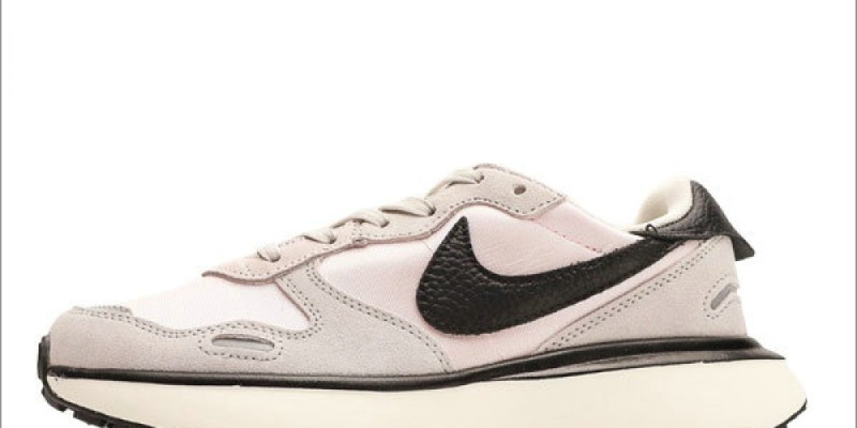 nike x sacai魅力延續：小sacai x nike phoenix waffle黑灰登場